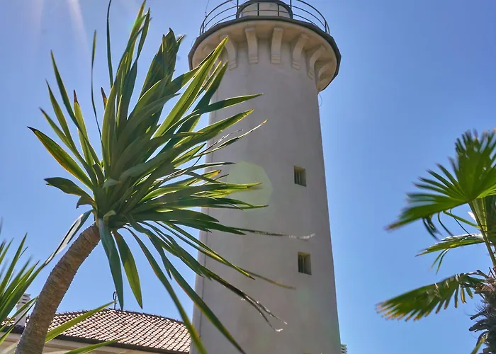 Two- Bedroom Flat With Sea View In *