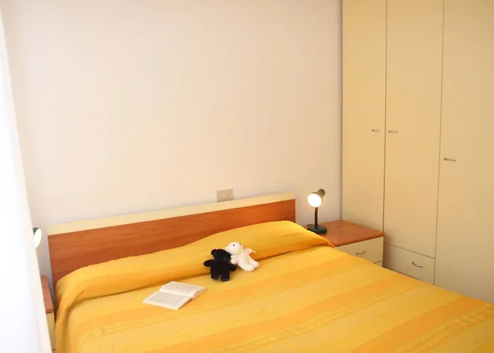 Two- Bedroom Flat With Sea View In