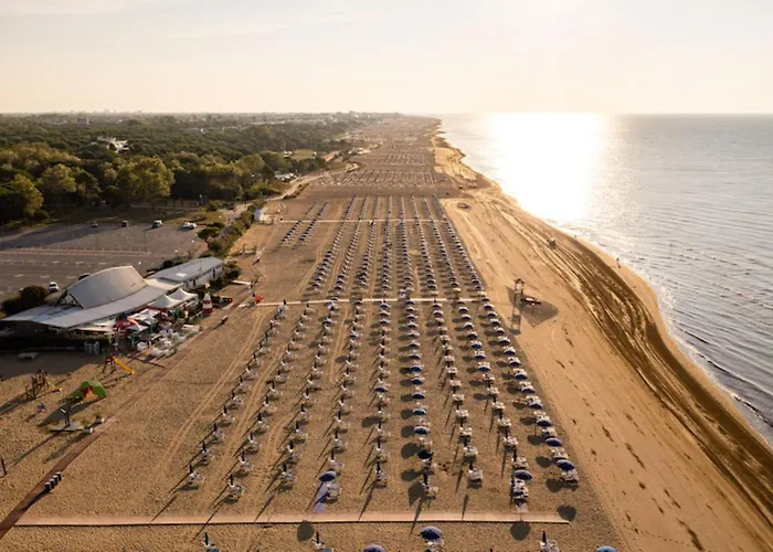 Two- Bedroom Flat With Sea View In Bibione