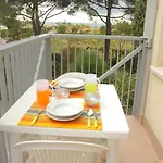 Two- Bedroom Flat With Sea View In Bibione