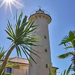 Two- Bedroom Flat With Sea View In *