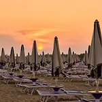 Two- Bedroom Flat With Sea View In Bibione