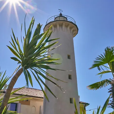 Two- Bedroom Flat With Sea View In * Bibione