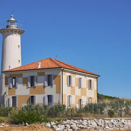 Two- Bedroom Flat With Sea View In Apartment Bibione