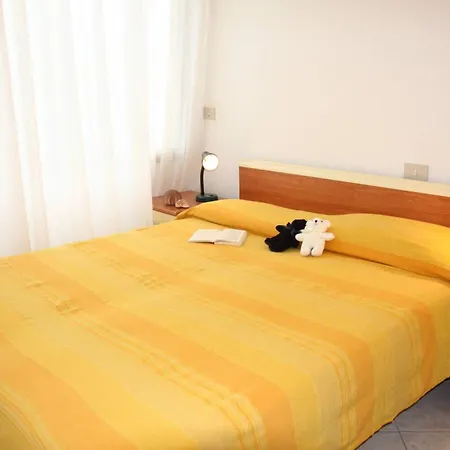 Two-bedroom Flat With Sea View In