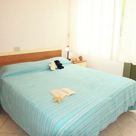 Two-bedroom Flat With Sea View In Appartamento Bibione