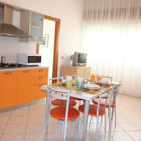 Two-bedroom Flat With Sea View In Appartamento Bibione