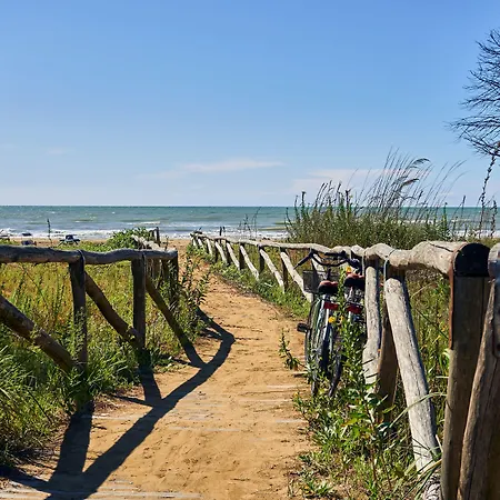 Two-bedroom Flat With Sea View In * Bibione