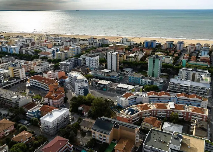 Two- Bedroom Flat With Sea View In Apartment